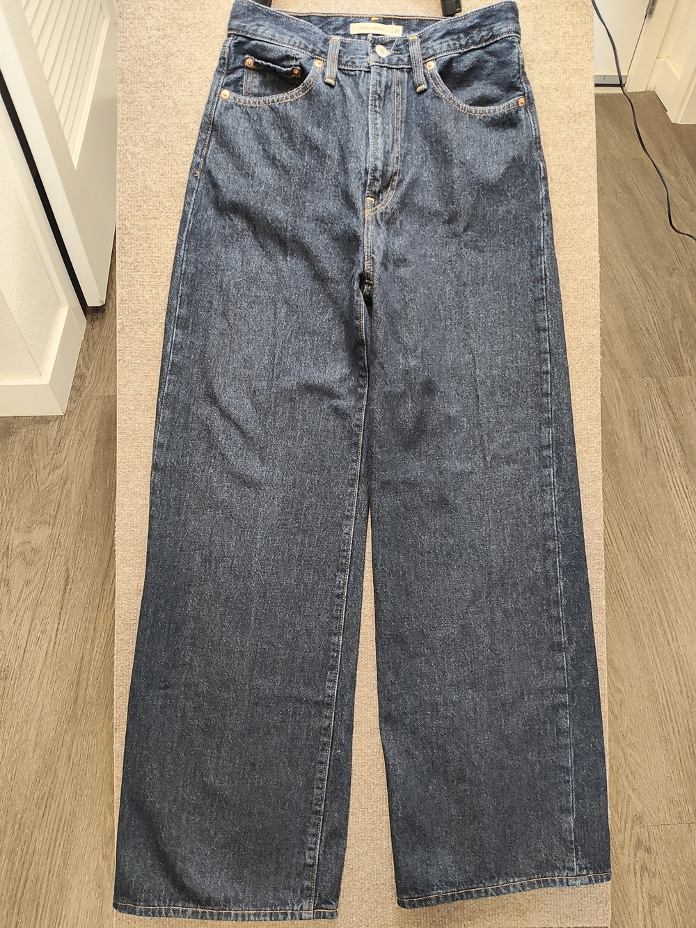 Size 28 - Women's Levi's Ribcage Wide Leg Dark Blue Jeans - Like New